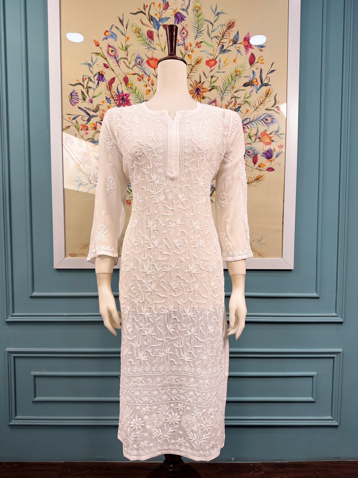 Chiffon aik taar intricate Chikankari kurta