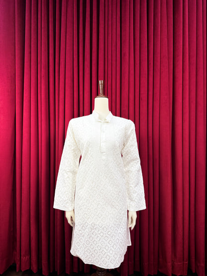 Diva's Classic Chikankari Kurta