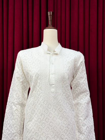 Diva's Classic Chikankari Kurta