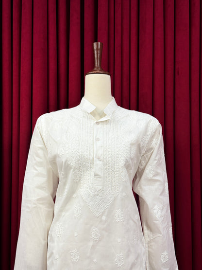Diva's Classic Chikankari Kurta