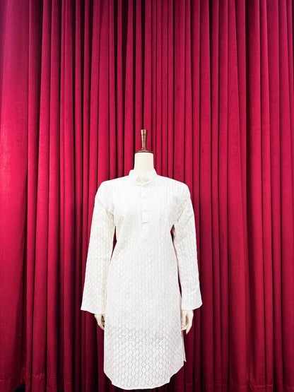 Diva's Classic Chikankari Kurta