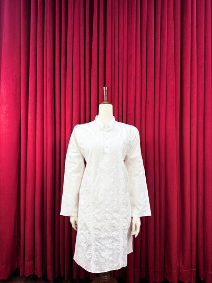 Diva's Classic Chikankari Kurta