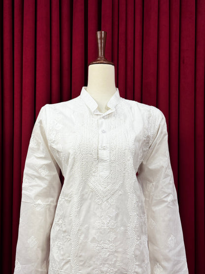 Diva's Classic Chikankari Kurta
