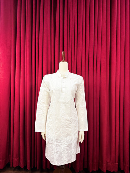 Diva's Classic Chikankari Kurta